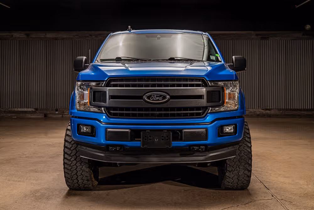 2019 Ford F-150 XLT SuperCrew Image 2