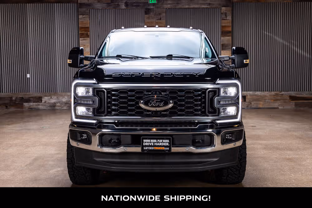 2024 Ford F-350 Super Duty Lariat Crew Cab Image 4
