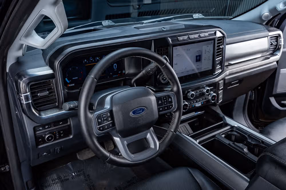2024 Ford F-350 Super Duty Lariat Crew Cab Image 17