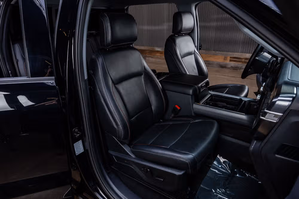 2024 Ford F-350 Super Duty Lariat Crew Cab Image 31