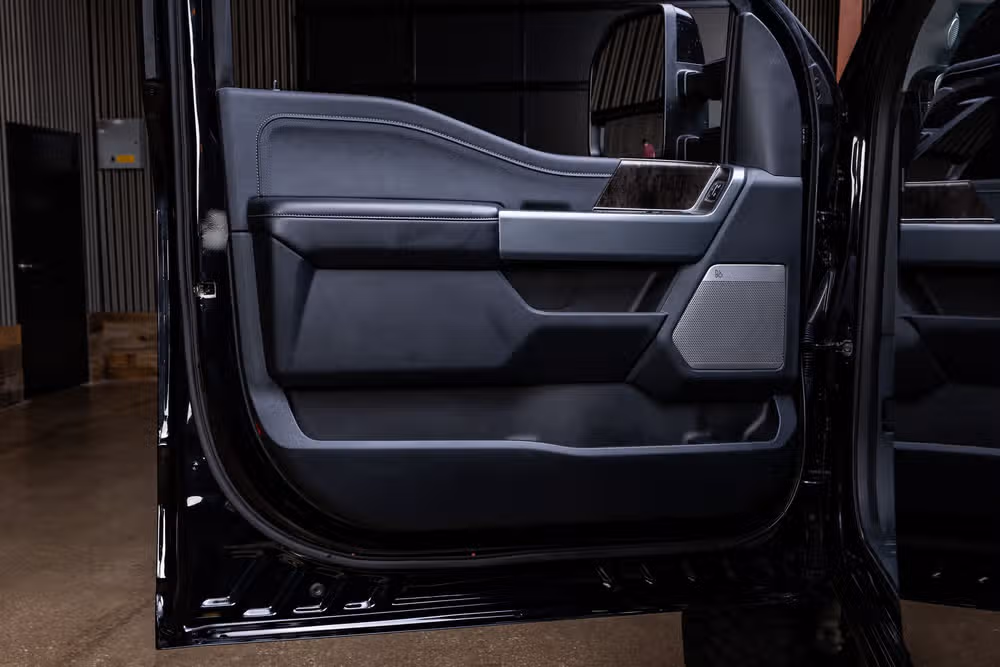 2024 Ford F-350 Super Duty Lariat Crew Cab Image 36