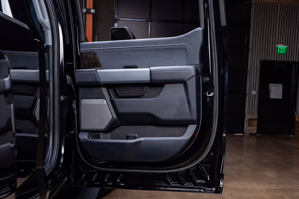 2024 Ford F-350 Super Duty Lariat Crew Cab Image 39