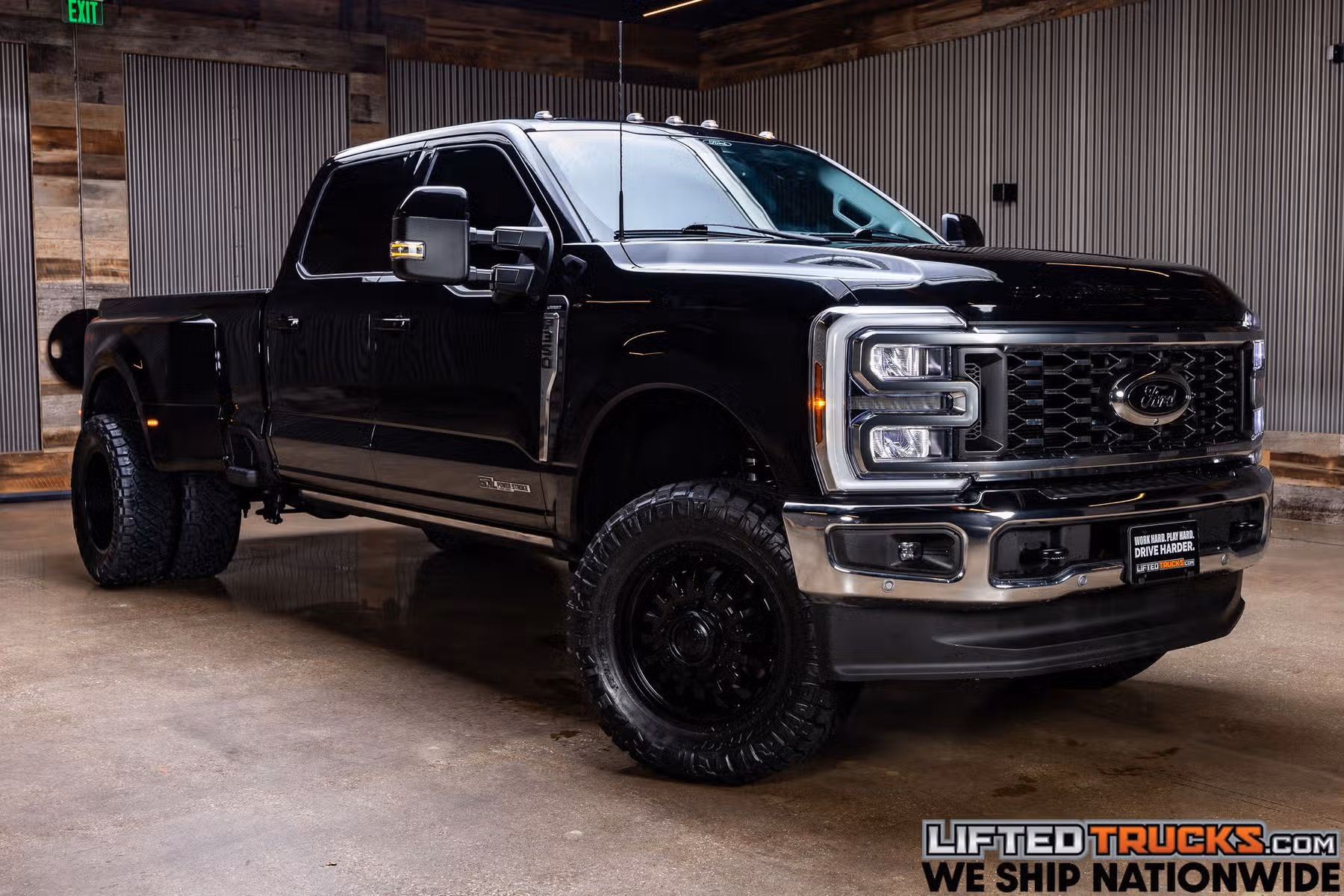 2024 Ford F-350 Super Duty Lariat Crew Cab Image 1