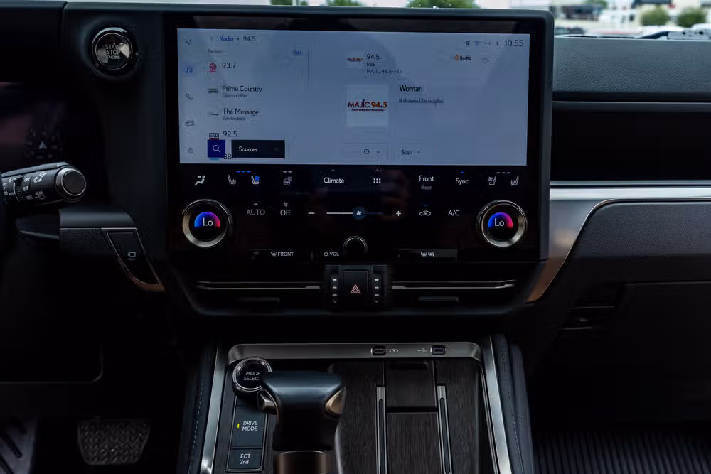 2024 Lexus GX 550 Luxury+ Image 24