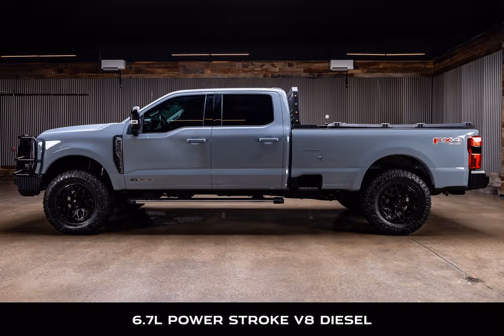 2025 Ford F-350 Super Duty Lariat Crew Cab Image 6