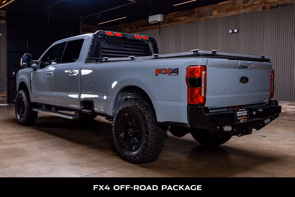 2025 Ford F-350 Super Duty Lariat Crew Cab Image 7