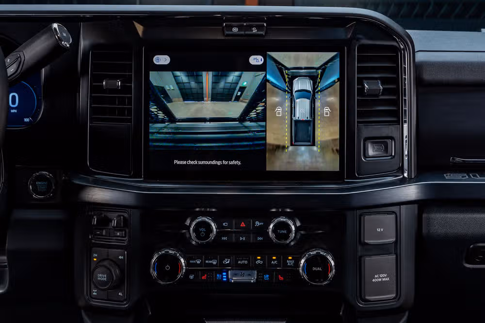 2025 Ford F-350 Super Duty Lariat Crew Cab Image 27