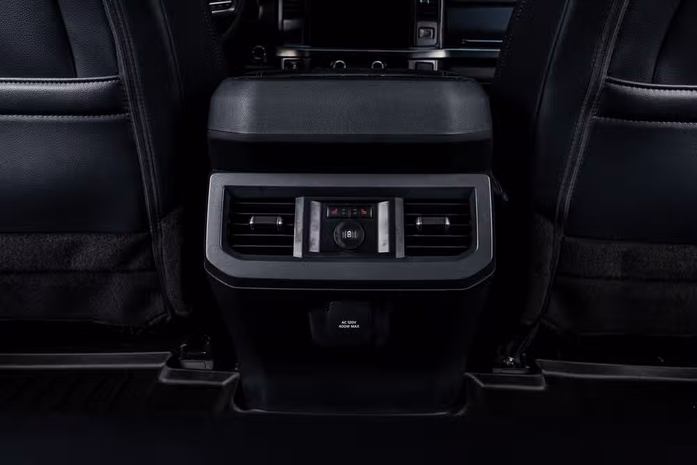 2025 Ford F-350 Super Duty Lariat Crew Cab Image 34