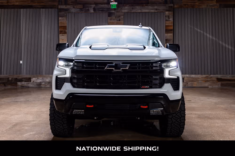 2023 Chevrolet Silverado 1500 LT Trail Boss Crew Cab Image 4