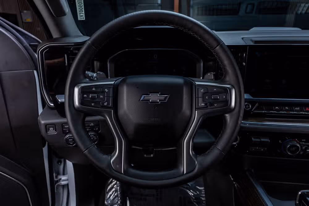 2023 Chevrolet Silverado 1500 LT Trail Boss Crew Cab Image 19