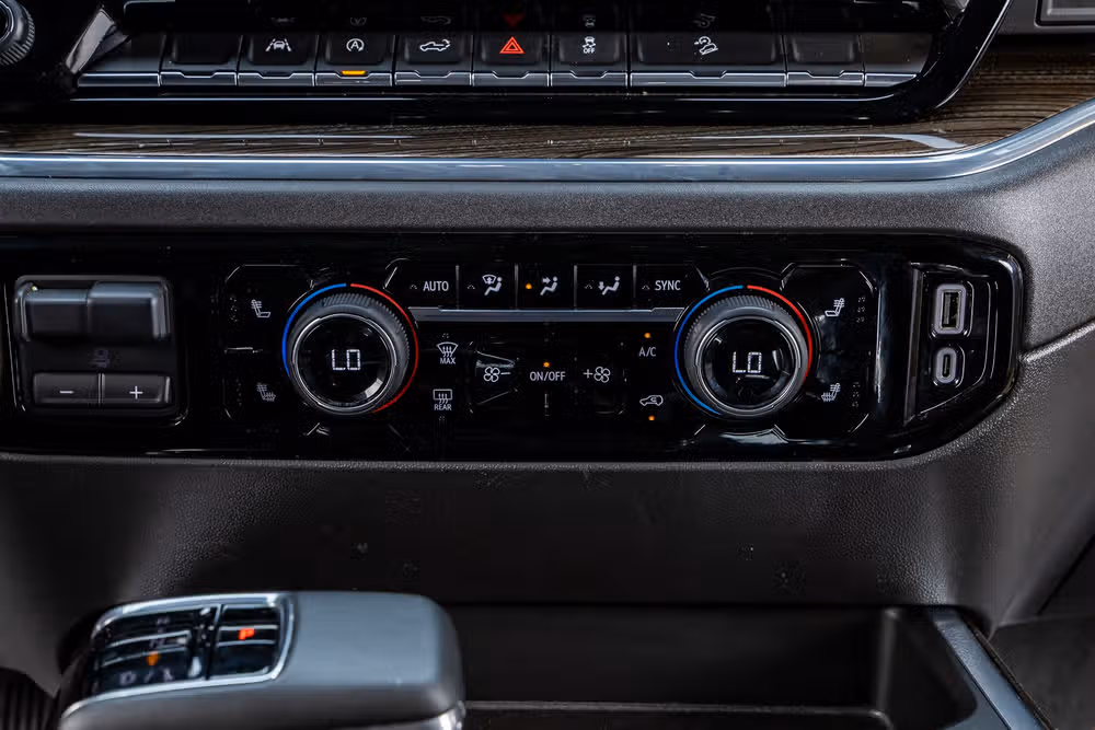 2023 Chevrolet Silverado 1500 LT Trail Boss Crew Cab Image 27