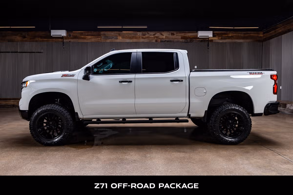 2023 Chevrolet Silverado 1500 LT Trail Boss Crew Cab