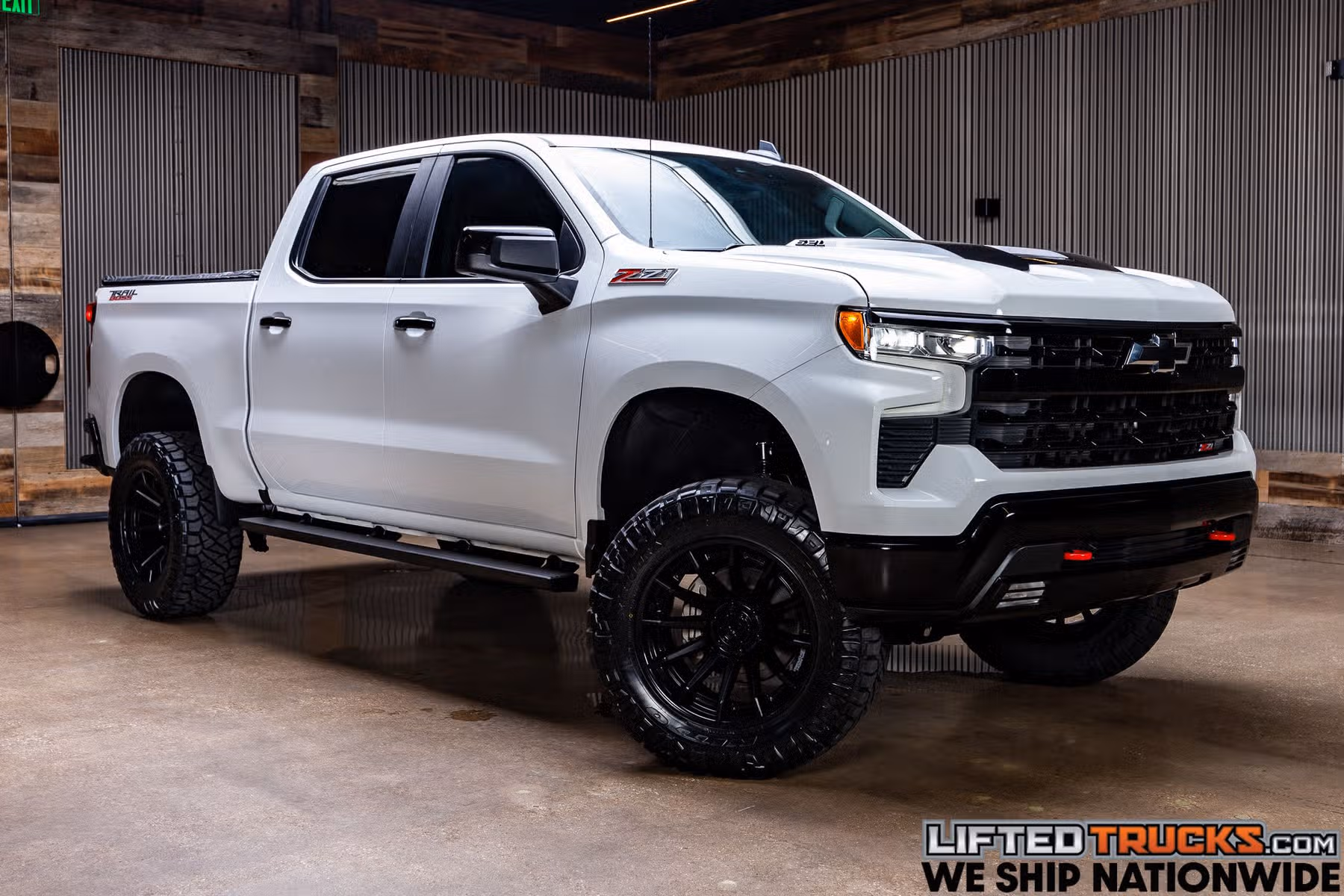 2023 Chevrolet Silverado 1500 LT Trail Boss Crew Cab Image 1