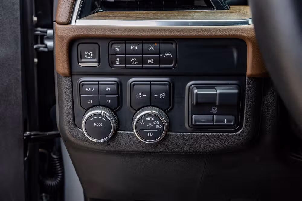 2025 Chevrolet Tahoe High Country Image 22