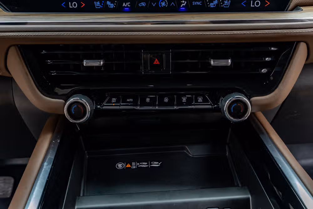 2025 Chevrolet Tahoe High Country Image 27