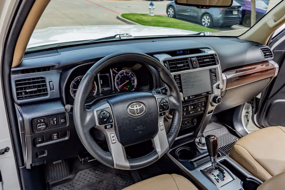 2020 Toyota 4Runner Limited Image 16