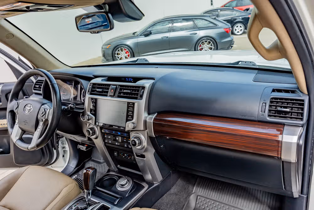 2020 Toyota 4Runner Limited Image 17