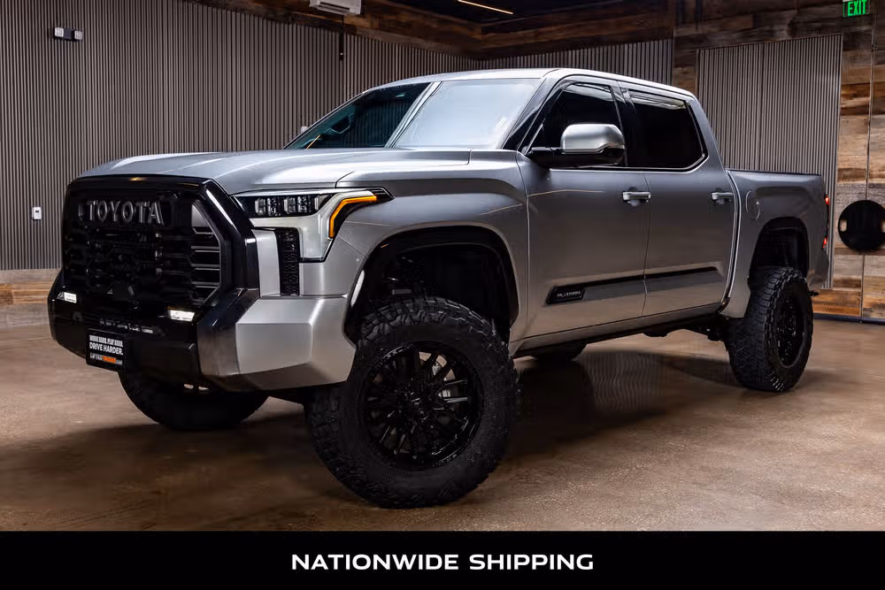 2022 Toyota Tundra Platinum CrewMax Image 4