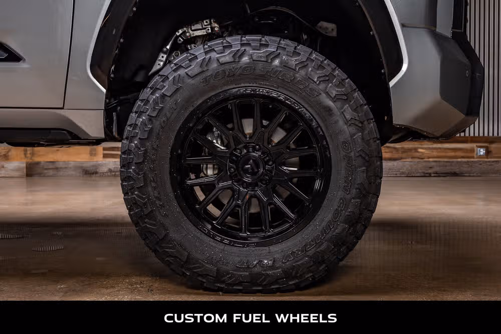 2022 Toyota Tundra Platinum CrewMax Image 11