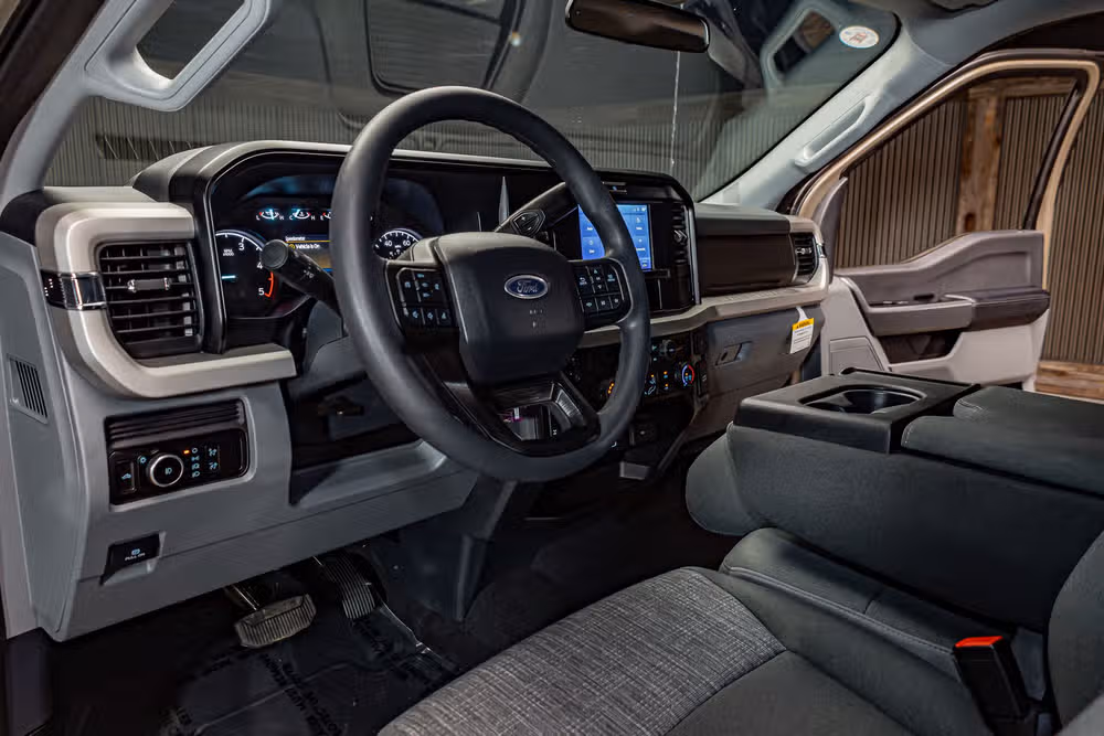 2026 Ford F-250 Super Duty XLT Crew Cab Image 13