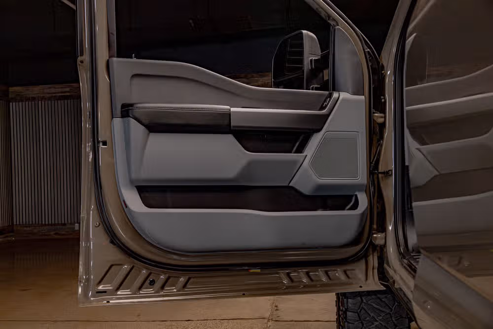 2026 Ford F-250 Super Duty XLT Crew Cab Image 27