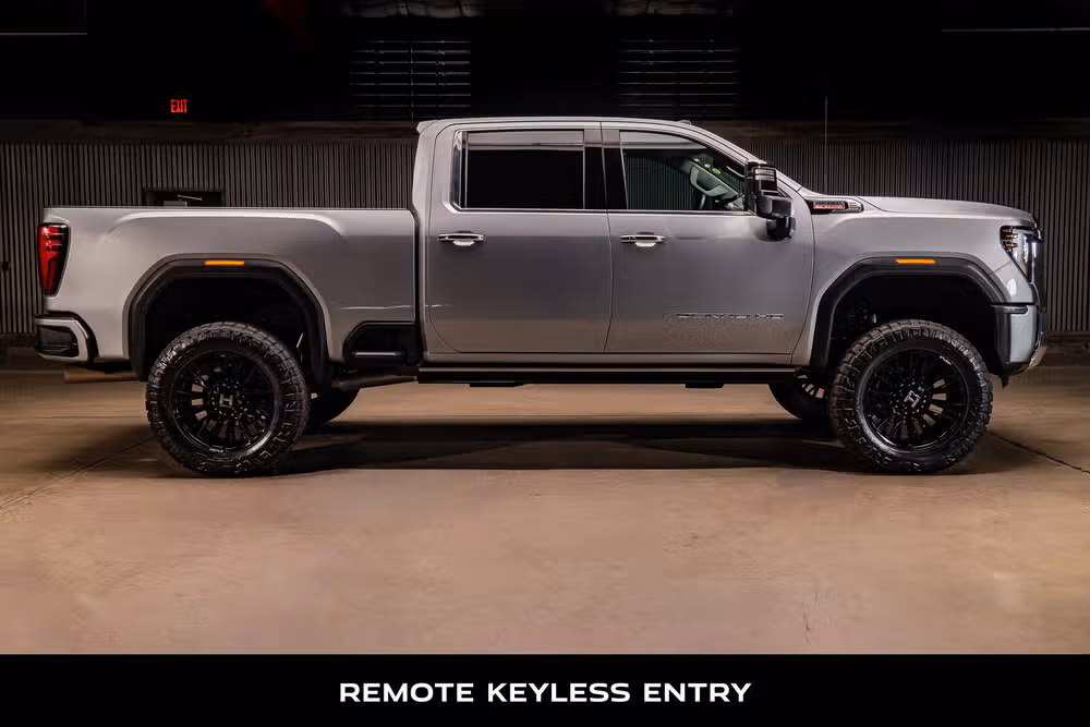 2026 GMC Sierra 3500HD Denali Reserve Crew Cab Image 11