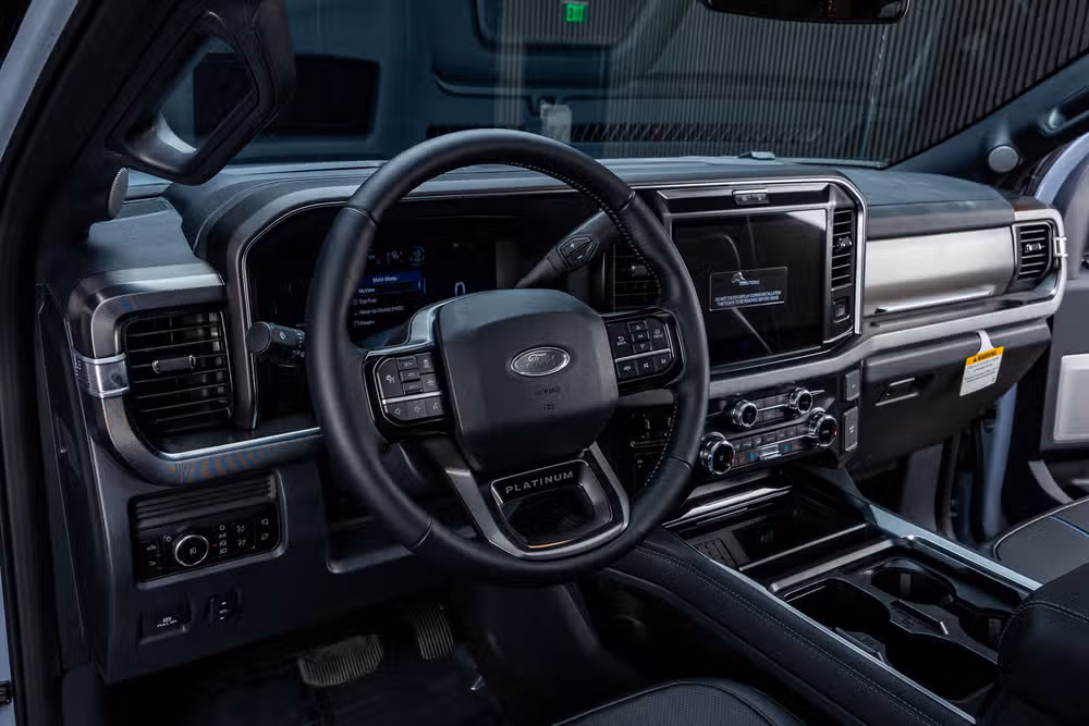 2026 Ford F-250 Super Duty Platinum Crew Cab Image 17