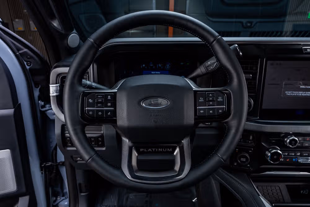 2026 Ford F-250 Super Duty Platinum Crew Cab Image 19