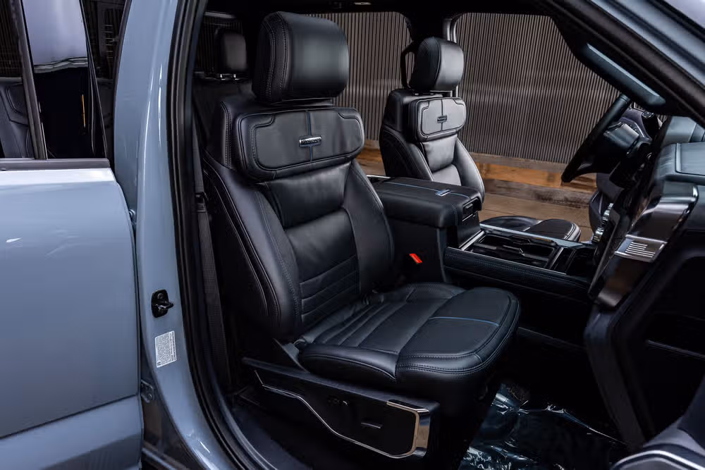 2026 Ford F-250 Super Duty Platinum Crew Cab Image 33