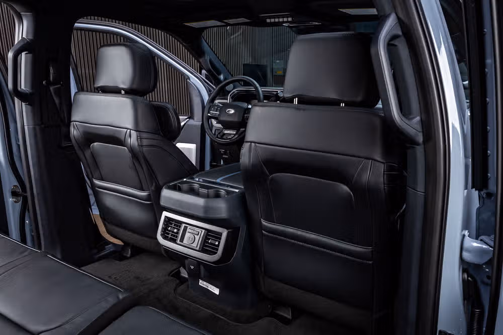2026 Ford F-250 Super Duty Platinum Crew Cab Image 34