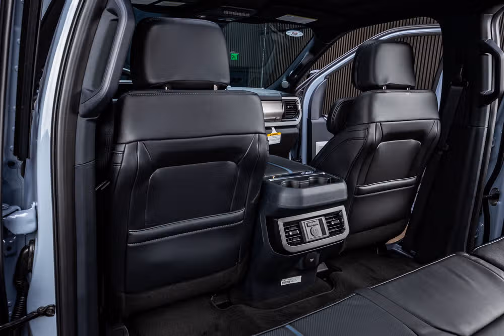 2026 Ford F-250 Super Duty Platinum Crew Cab Image 36