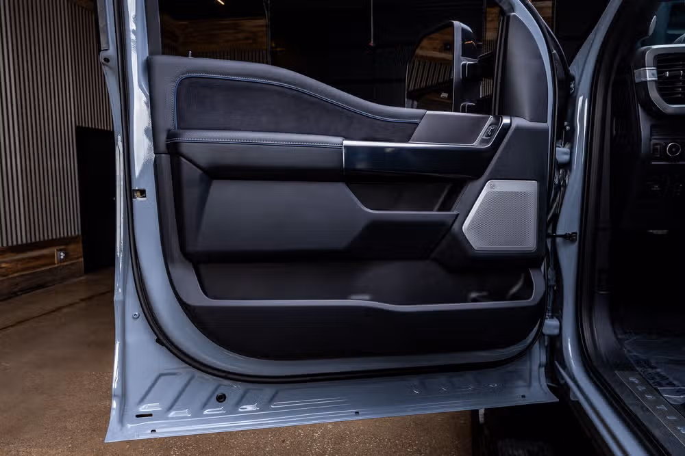 2026 Ford F-250 Super Duty Platinum Crew Cab Image 38