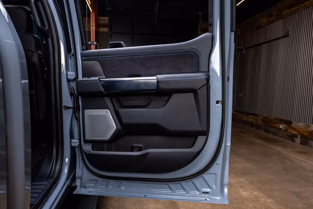 2026 Ford F-250 Super Duty Platinum Crew Cab Image 41