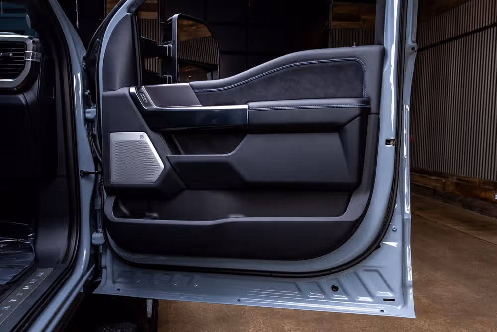 2026 Ford F-250 Super Duty Platinum Crew Cab Image 39