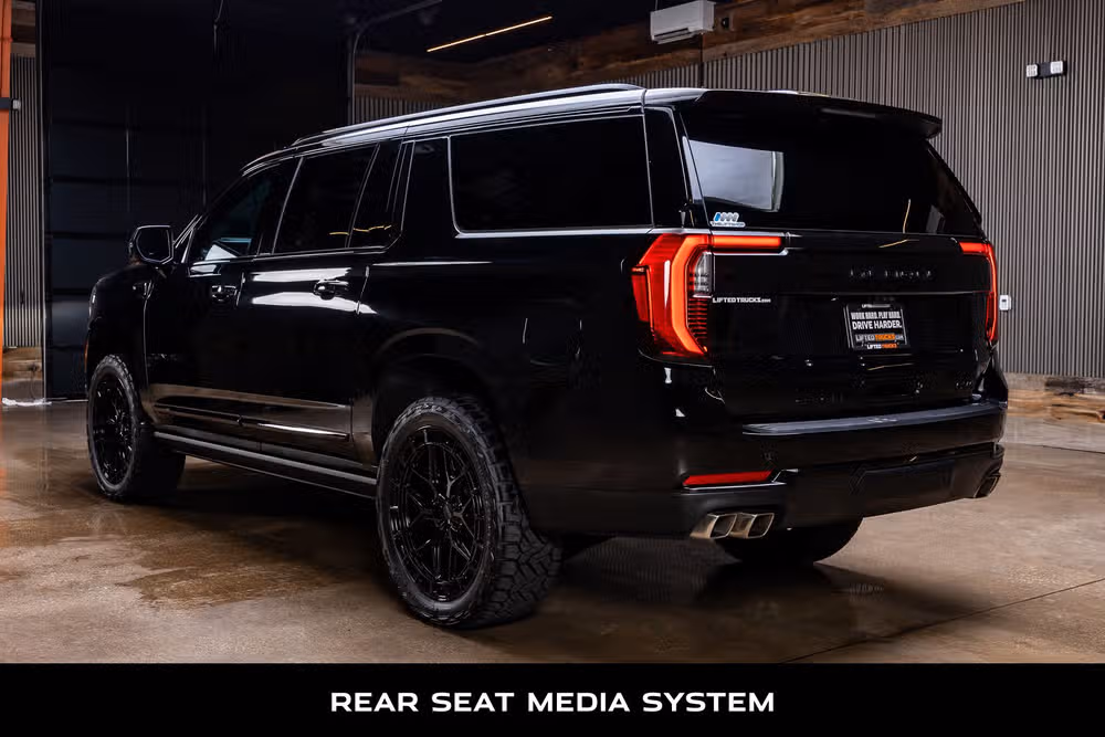2026 GMC Yukon XL Denali Ultimate Image 7