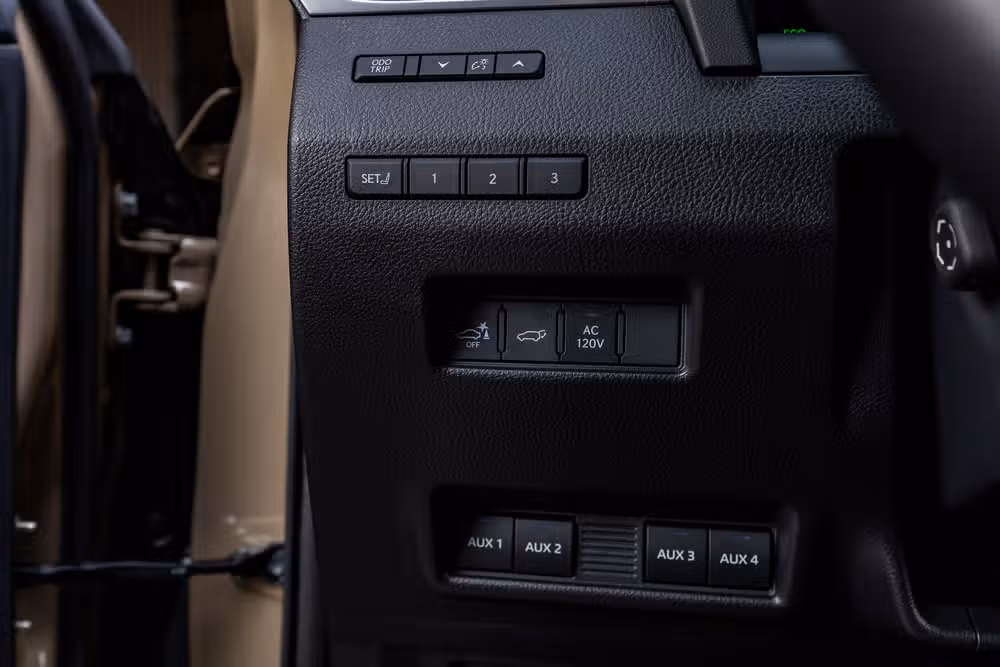 2025 Lexus GX 550 Overtrail+ Image 22
