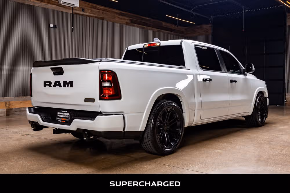 2026 Ram 1500 Big Horn Crew Cab Image 9