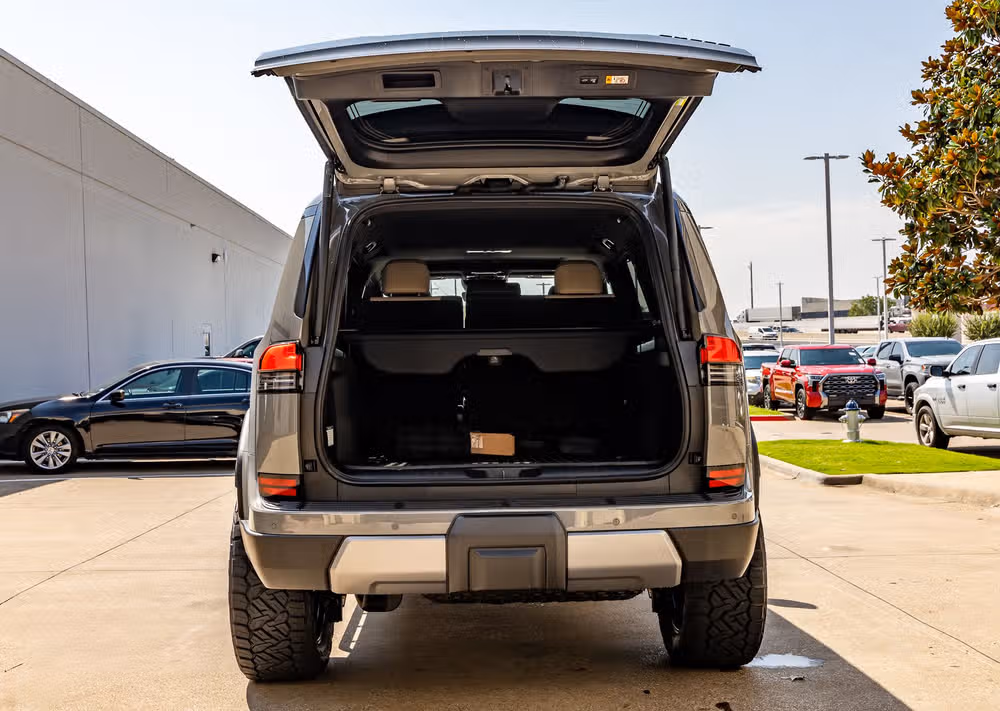 2026 Lexus GX 550 Overtrail+ Image 9