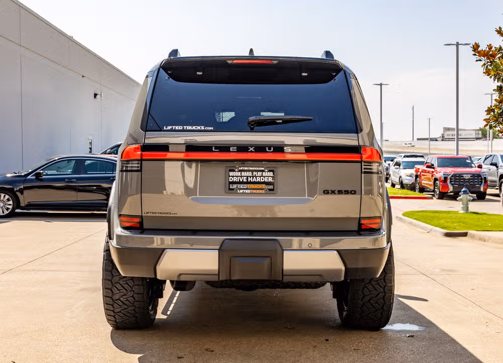 2026 Lexus GX 550 Overtrail+ Image 8