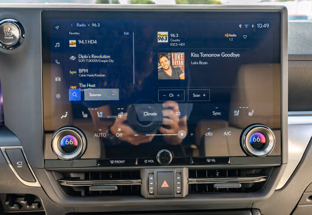2026 Lexus GX 550 Overtrail+ Image 25