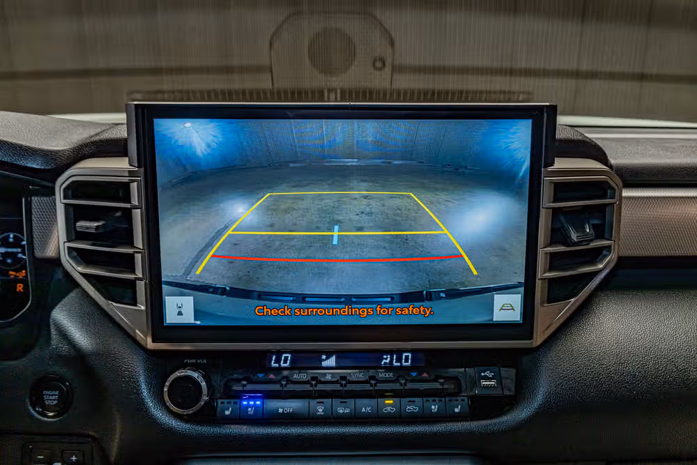2025 Toyota Tundra Limited CrewMax Image 19