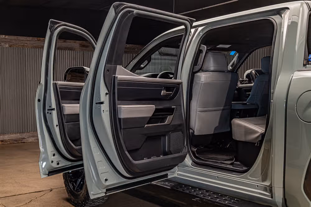 2025 Toyota Tundra Limited CrewMax Image 28
