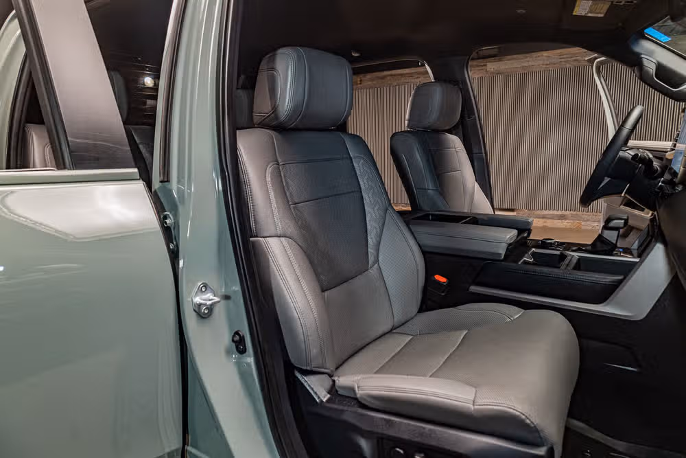 2025 Toyota Tundra Limited CrewMax Image 27