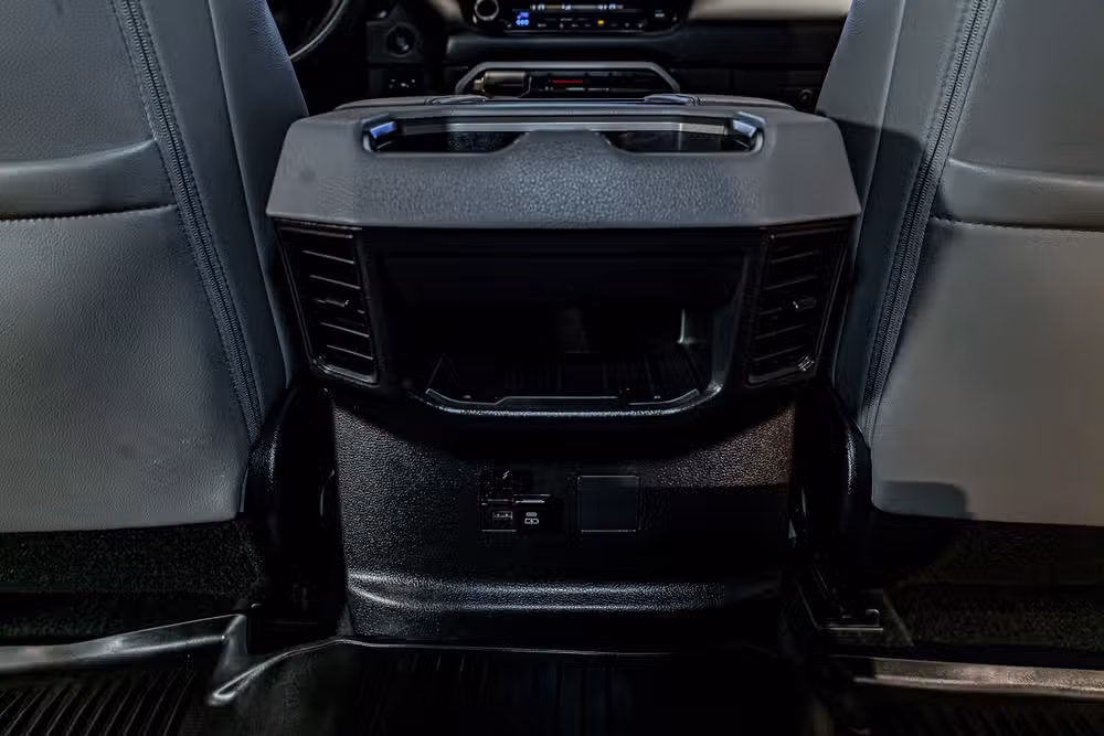 2025 Toyota Tundra Limited CrewMax Image 23