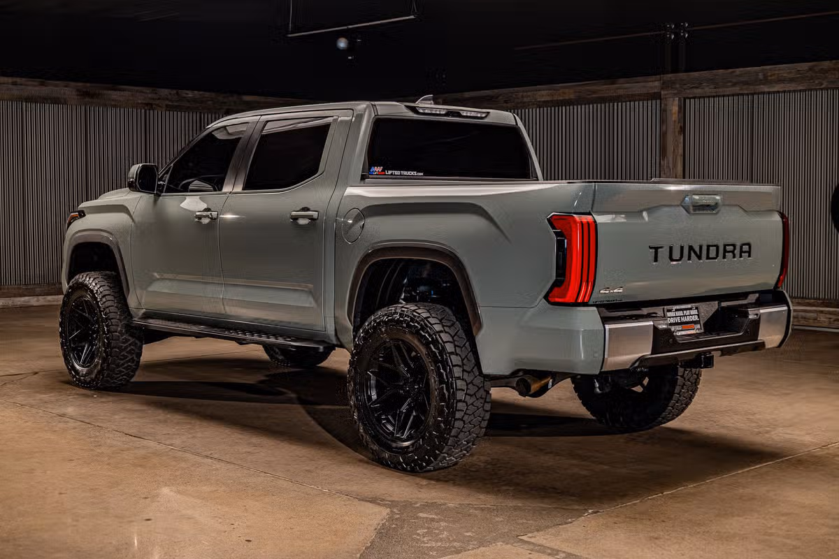 2025 Toyota Tundra Limited CrewMax