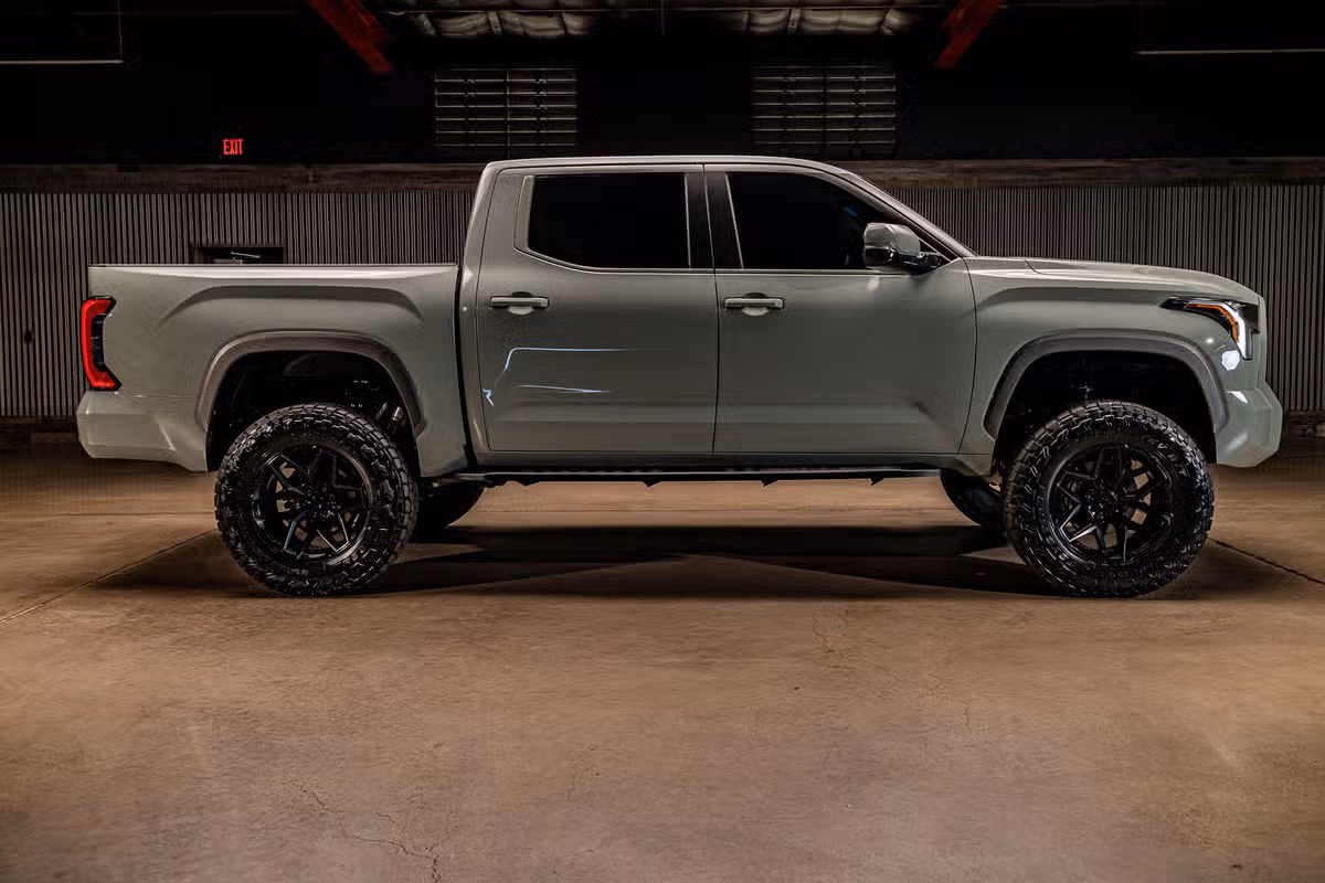 2025 Toyota Tundra Limited CrewMax