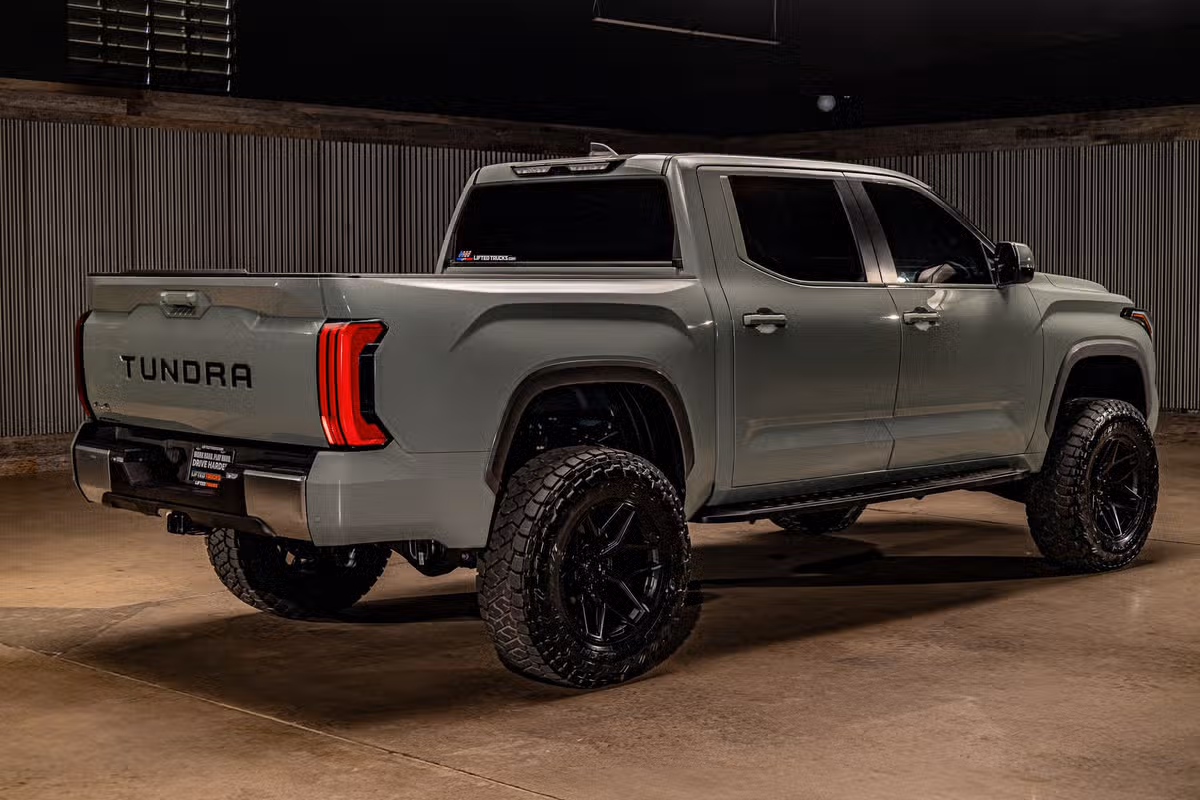 2025 Toyota Tundra Limited CrewMax