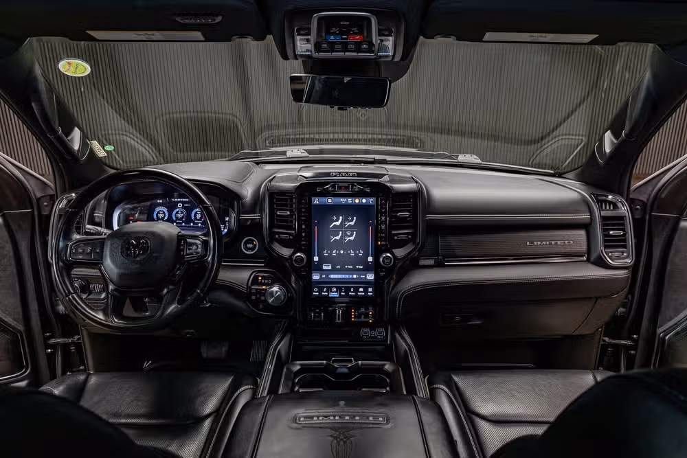 2023 Ram 1500 Limited Crew Cab Image 15
