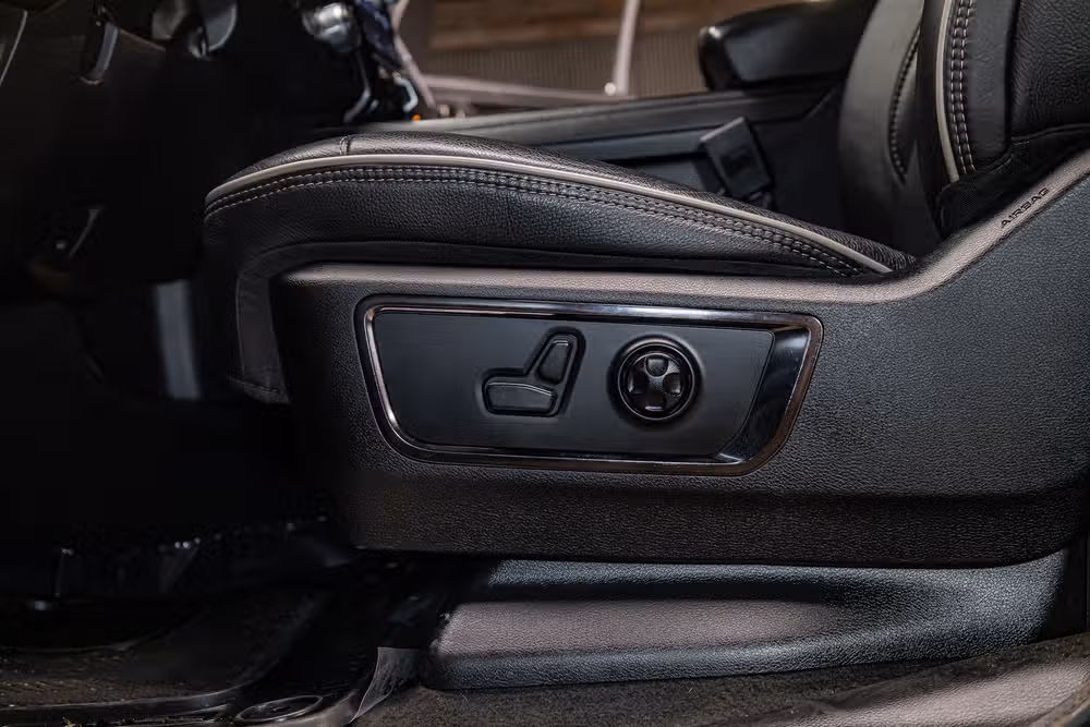 2023 Ram 1500 Limited Crew Cab Image 22
