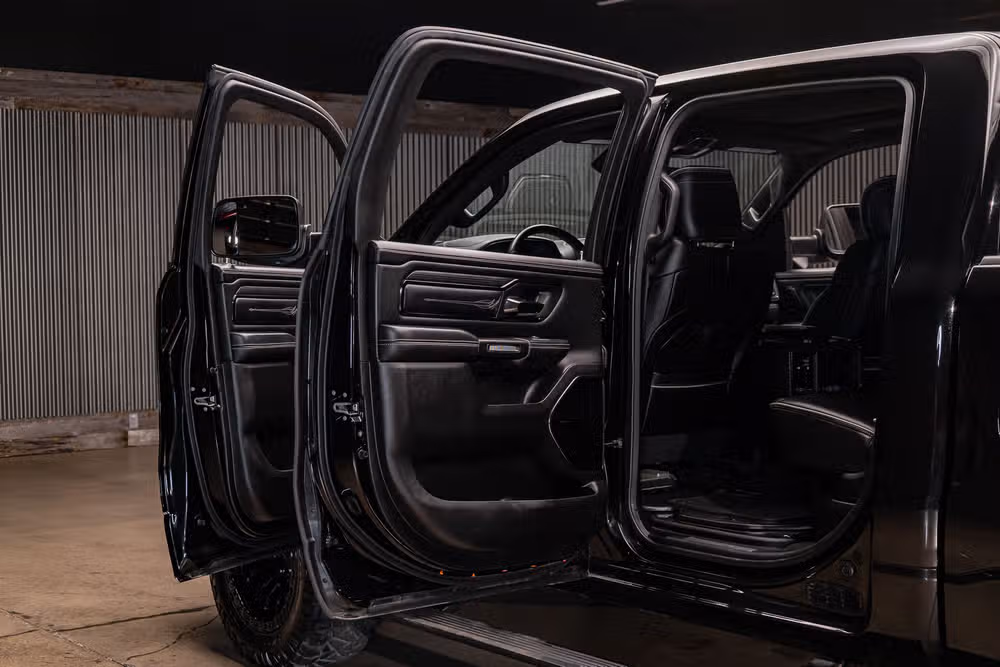 2023 Ram 1500 Limited Crew Cab Image 29